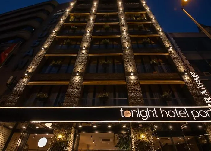 Tonight Hotel Port